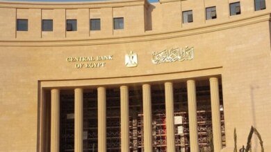 أدنى مستوى في 42 شهراً.. هل يجبر انكماش يونيو «المركزي المصري» على تغيير مسار الفائدة؟ 1 انكماش القطاع الخاص بمصر
