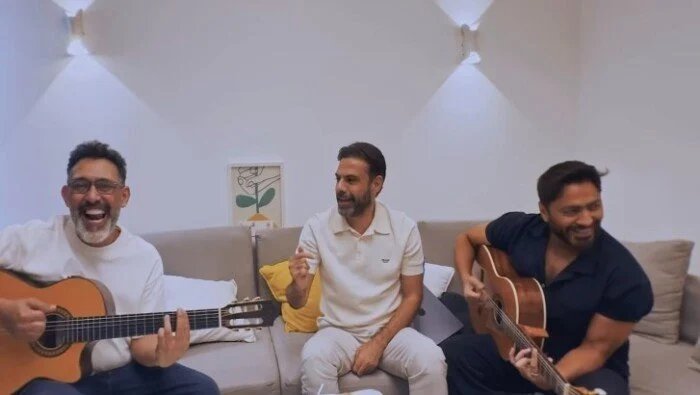 تامر حسني يستدعي "الحرس القديم" في أغنية بنت مين 1 تامر حسني وعمرو مصطفى