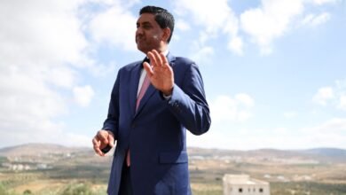 احتجاز رو خانا بالضفة