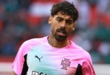 سامو كوستا يقترب من النصر
