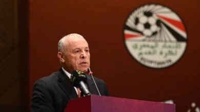 بعد كابوس الخبراء الأجانب.. هل ينهي الاتحاد المصري لكرة القدم أزمة التحكيم بالعودة للمحليين؟ 1 إقالة لجنة الحكام