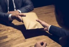 تأجيل قضية رشوة الضرائب
