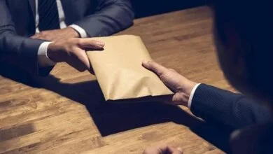 بسبب 90 ألف جنيه.. القضاء يرجئ محاكمة رئيس مأمورية ضرائب الشركات المساهمة 22 تأجيل قضية رشوة الضرائب