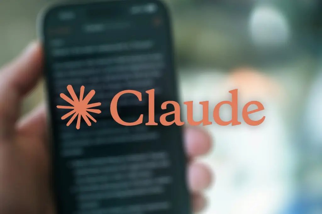 أنثروبيك تؤكد بدء تصميم رقائق ذكاء اصطناعي مخصصة لتشغيل نموذج Claude 1 رقائق أنثروبيك المخصصة
