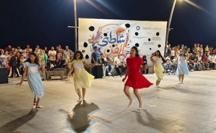 فعاليات شاطئ الفن في رأس البر