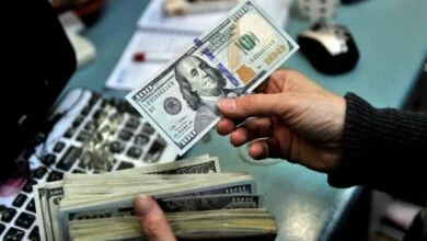 صعود أسعار الدولار في البنوك المصرية ليتجاوز 50.70 جنيهًا وسط ترقب لقرارات الفائدة 42 أسعار الدولار في البنوك المصرية