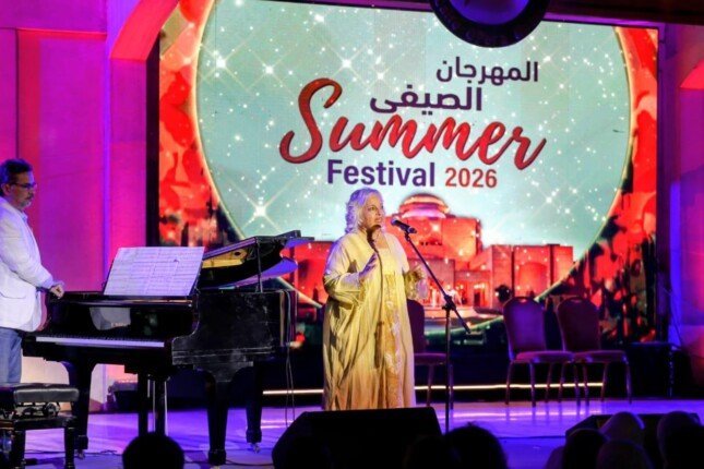 خروجاً عن الكلاسيكية.. كيف أعادت نيفين علوبة صياغة الغناء الأوبرالي على المسرح المكشوف؟ 1 حفل نيفين علوبة
