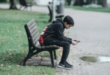 إطلاق ChatGPT للمراهقين
