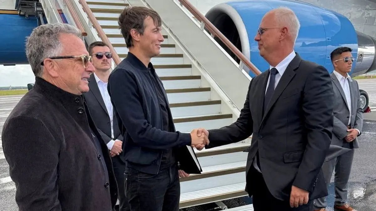 Russian presidential envoy Kirill Dmitriev greets U.S. special representatives Jared Kushner and Steve Witkoff upon their arrival at Vnukovo International Airport in Moscow, Russia, September 5, 2026.