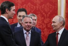 Trump Envoys Meet Putin