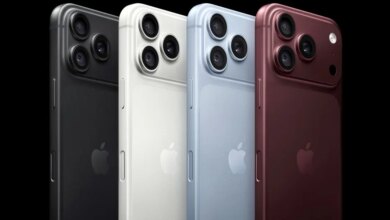 Apple Store launch crowds