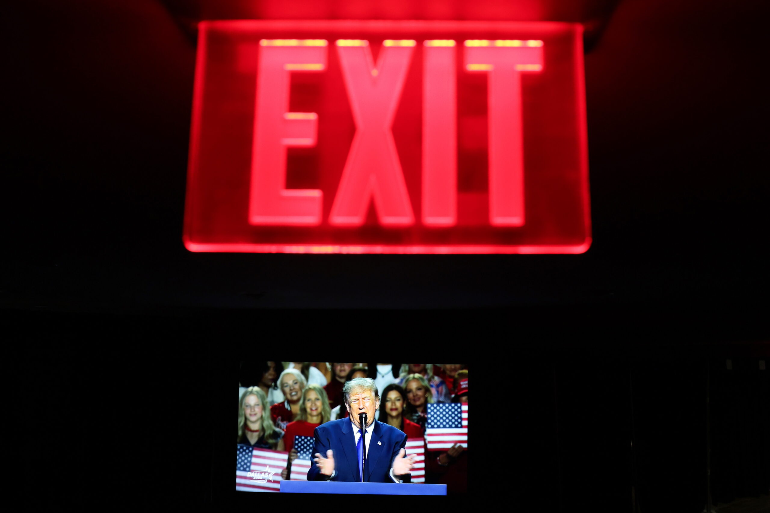 GOP Candidates Break With Trump