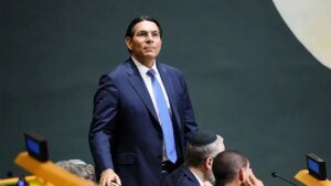 Israeli Envoy Offers Starlink to Iran Rep