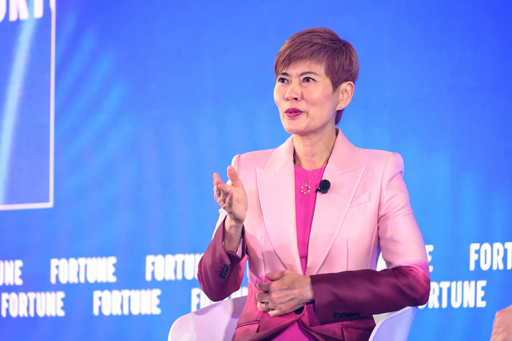 AI Reshapes Corporate Work