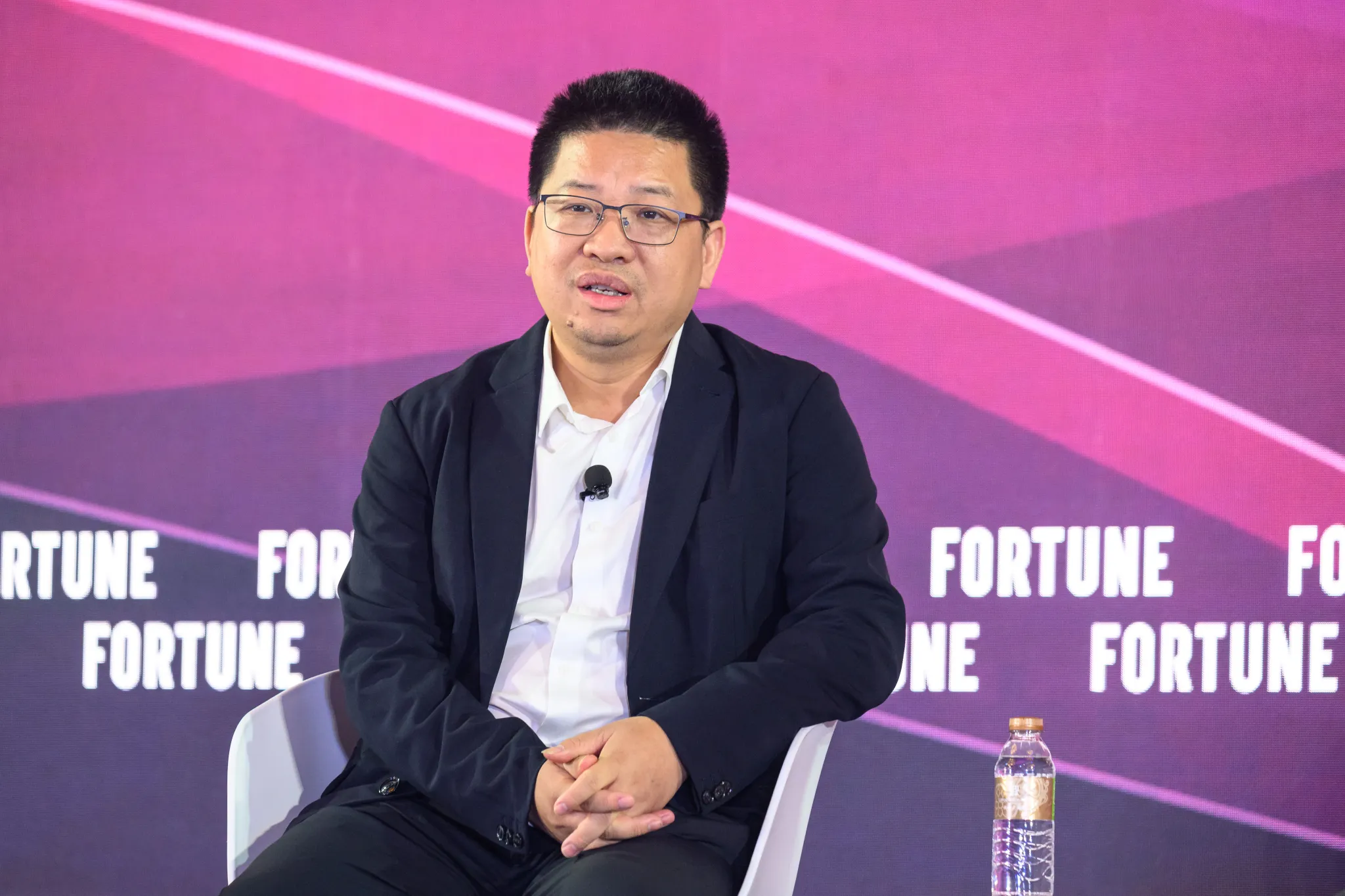 AI Absorbs China’s Green Power