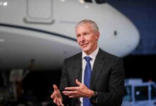 Airline CEO meeting limits
