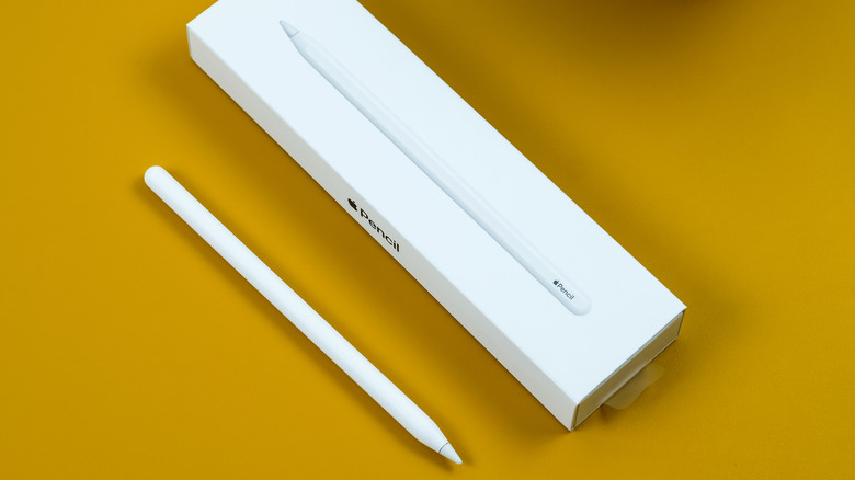 Apple Pencil on iPhone Duo