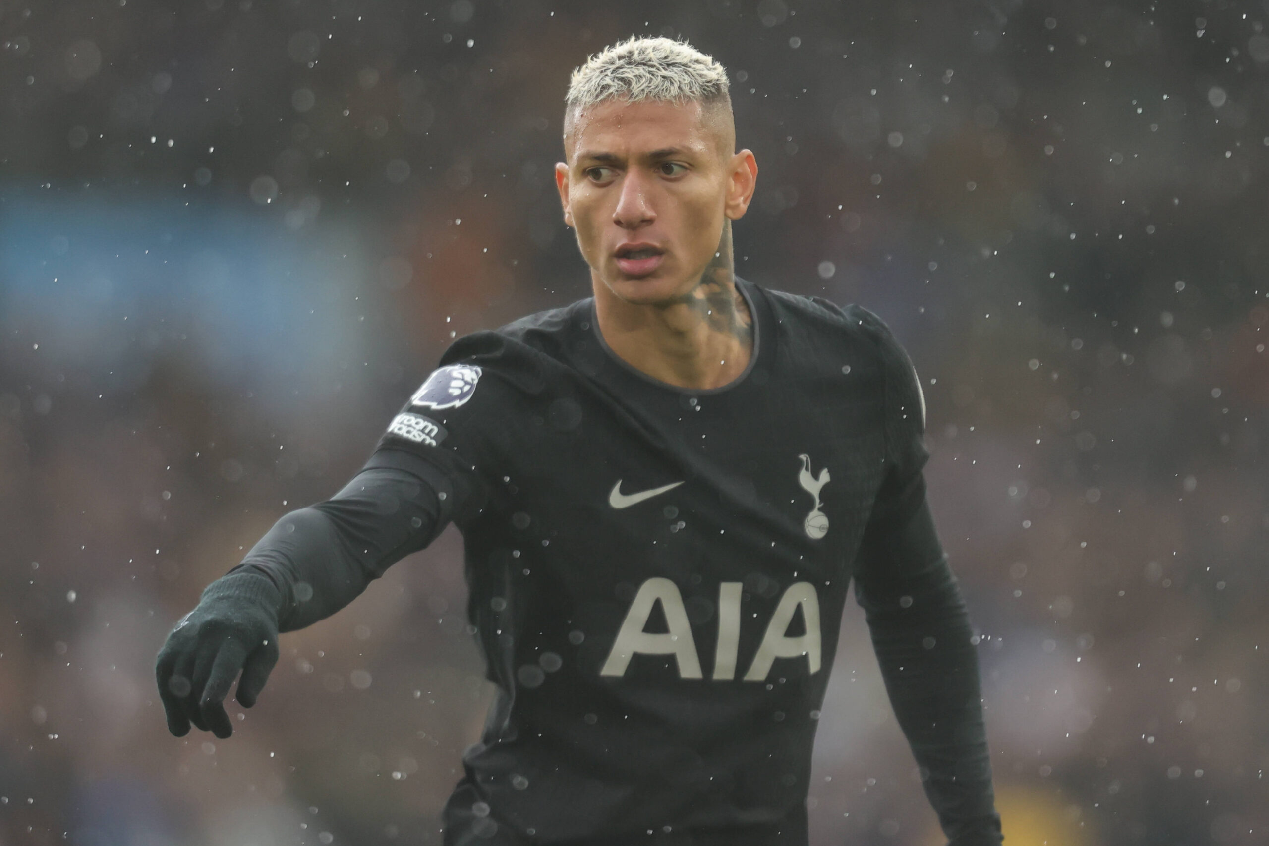 Richarlison remains out