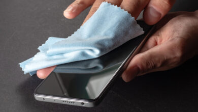 Phone cleaning