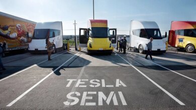 Tesla Semi deliveries begin