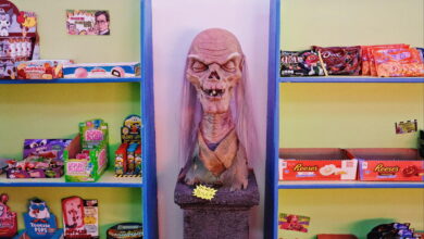 Horror Boodega Burbank Storefront