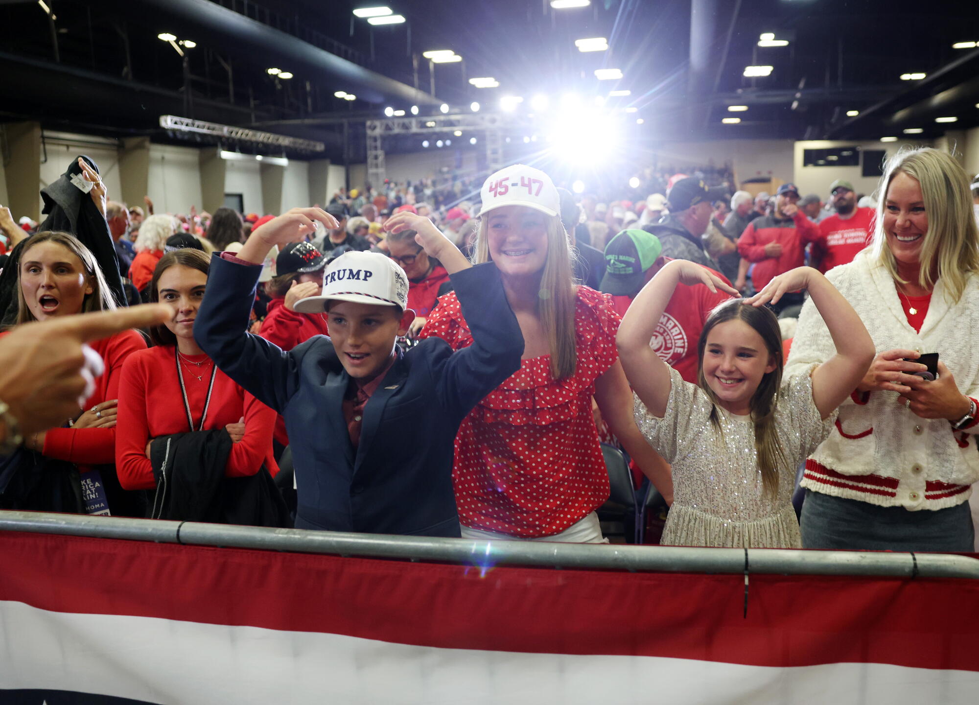 Trump Rallies Red States Ahead of Midterms