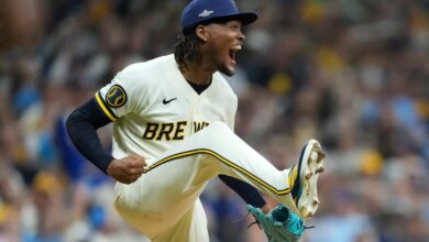 Brewers Win NLCS Game 1 Over Dodgers