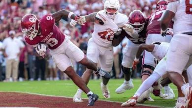 No. 1 Texas Falls to Oklahoma in Red River Rivalry