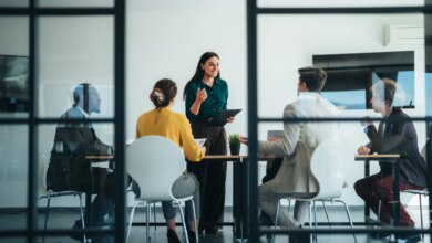 AI Redesigns Corporate Management