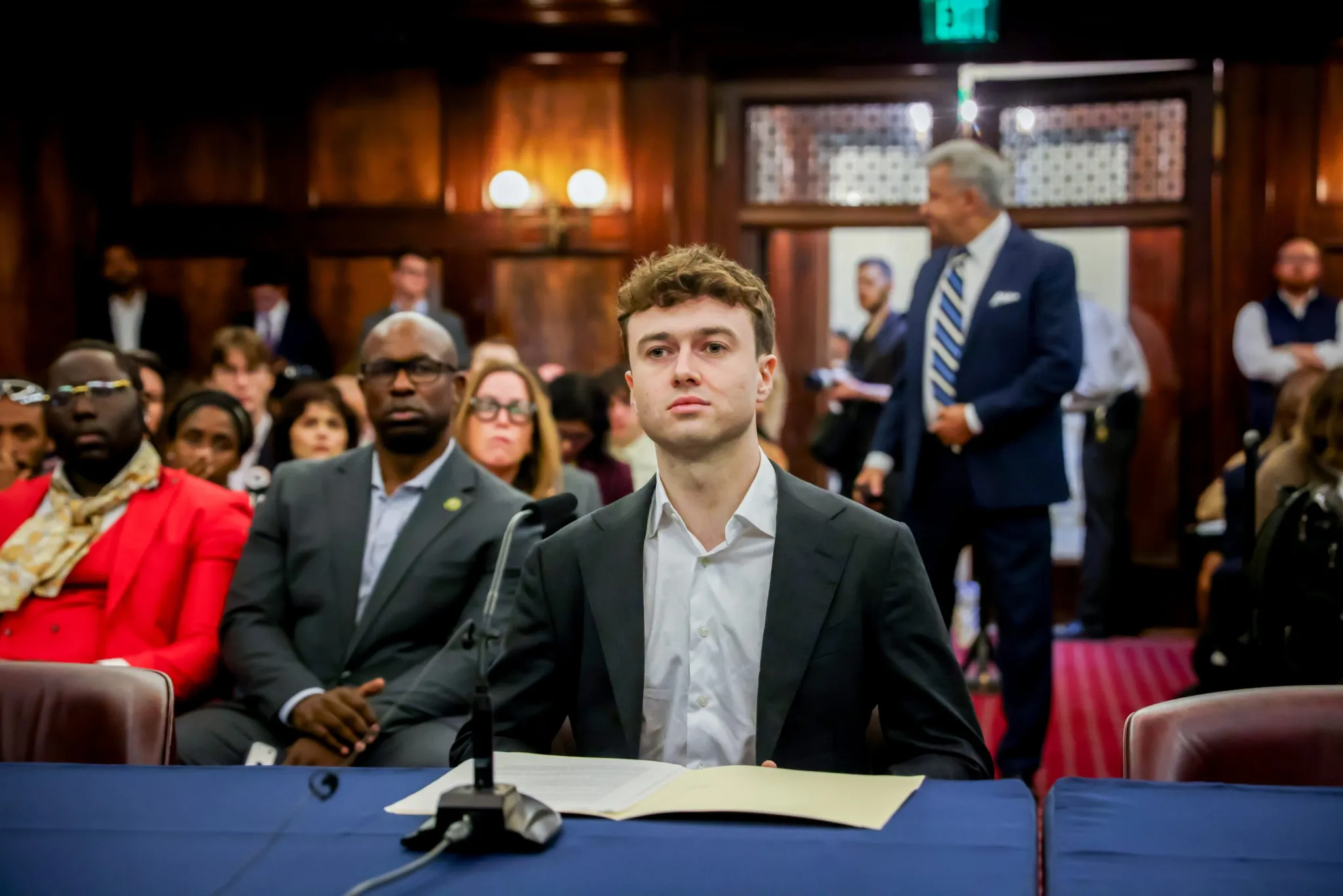 Former AI Researchers Warn NYC Council of Extinction Risk