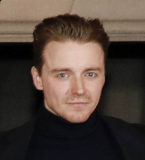 Jack Lowden at the 2019 Mary Queen of Scots premiere