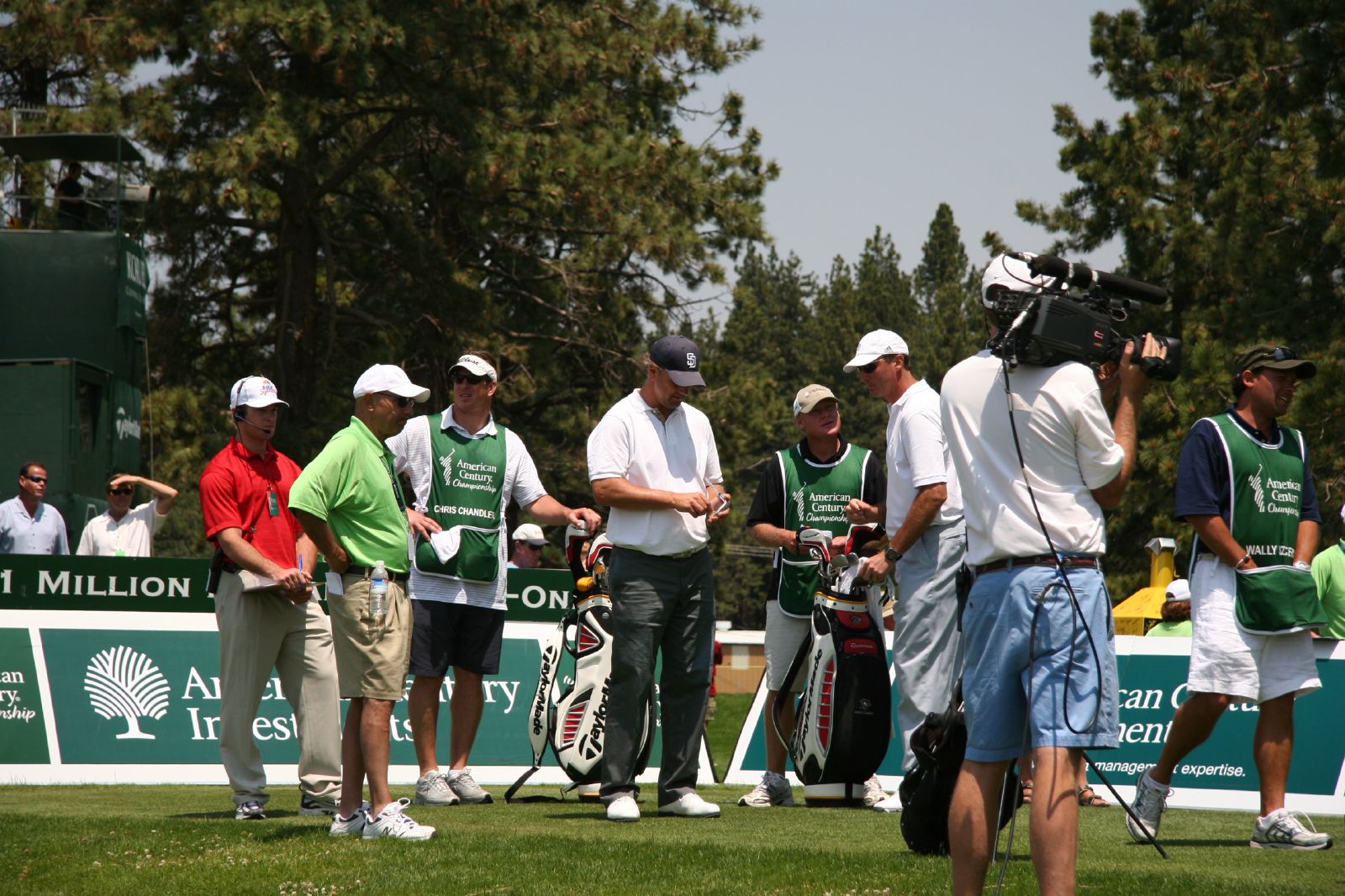 Mario Lemieux in a white cap at the 2008 American Century Championship, the celebrity golf event he won in 1998