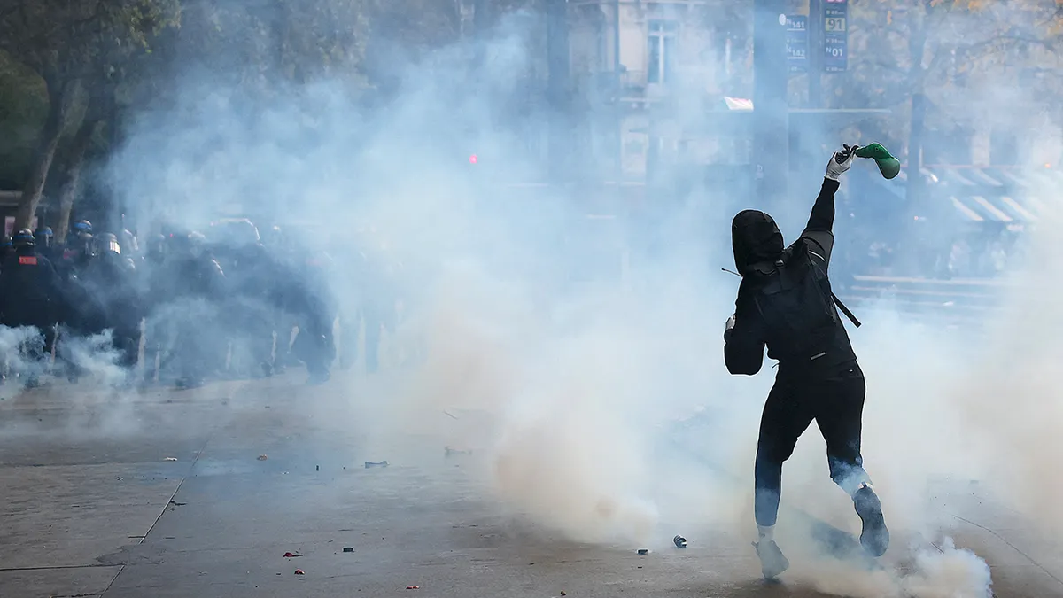 Paris rioting